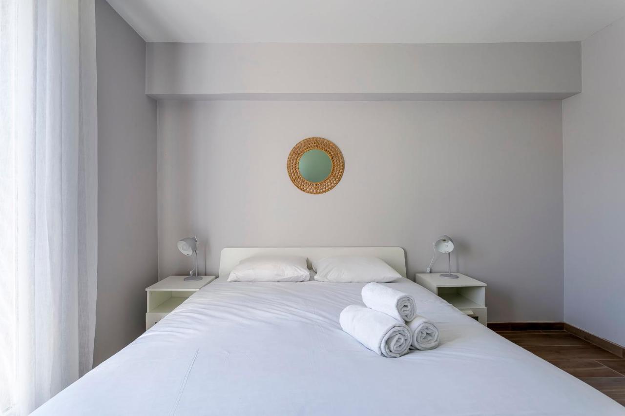 Suite Granges En Rez-De-Jardin Pour 4 Voyageurs Lyon Buitenkant foto