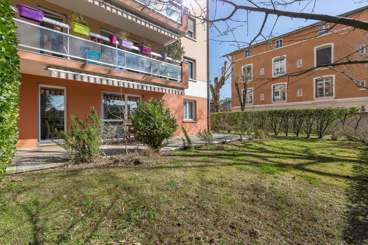 Suite Granges En Rez-De-Jardin Pour 4 Voyageurs Lyon Buitenkant foto